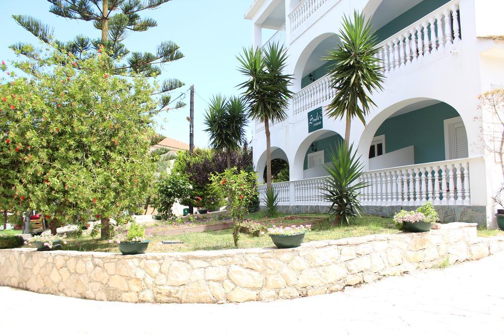 Smile'S Studios Tsilivi  Exteriör bild